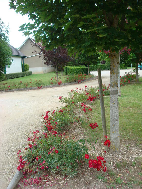 Village-Chalets Le Ru Du Pre Deux Rivieres Oda fotoğraf